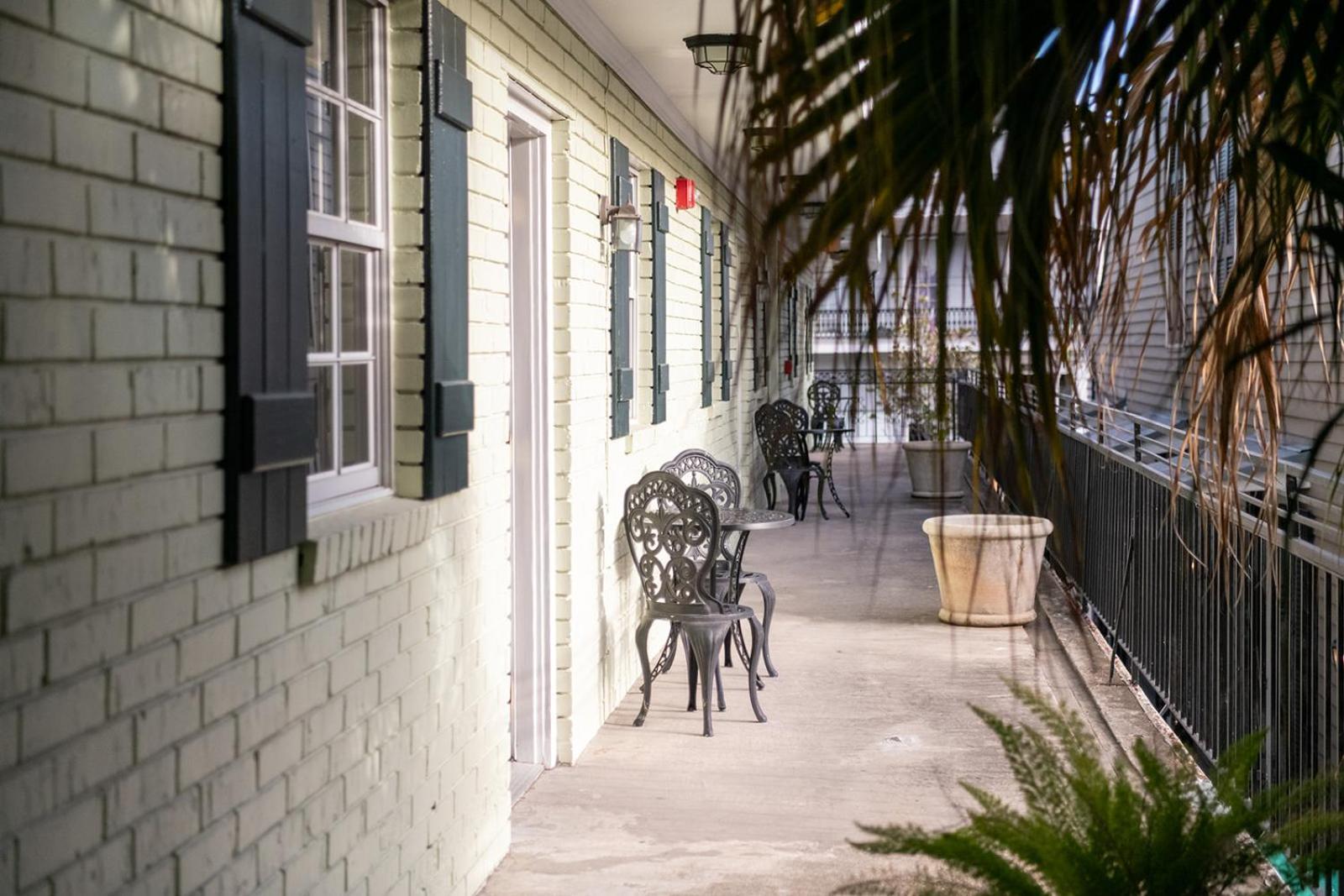 French Quarter Suites Hotel New Orleans Exterior photo